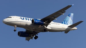 Photo of N846UA - Airbus A319-131 operated by United Airlines