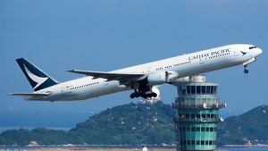 Photo of B-HNH - Boeing 777-367 operated by Cathay Pacific Airways
