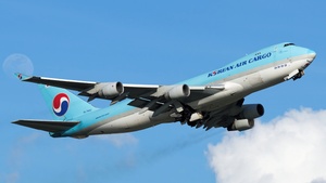 Photo of HL7602 - Boeing 747-4B5F(ER) operated by Korean Air Cargo