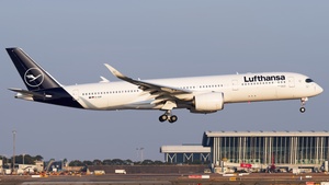 Photo of D-AIXR - Airbus A350-941 operated by Lufthansa