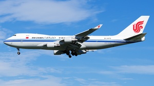Photo of B-2476 - Boeing 747-4FTF operated by Air China Cargo