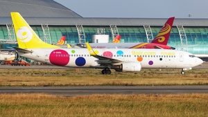 Photo of B-6989 - Boeing 737-86N operated by 9Air
