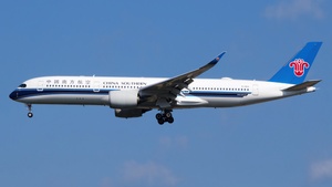 Photo of B-30EA - Airbus A350-941 operated by China Southern Airlines
