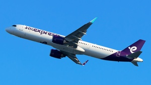 Photo of B-KKI - Airbus A321-251NX operated by Hong Kong Express