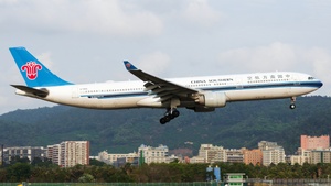 Photo of B-5966 - Airbus A330-323 operated by China Southern Airlines