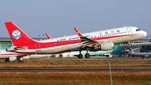 Photo of B-8500 - Airbus A320-214 operated by Sichuan Airlines