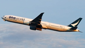 Photo of B-KPD - Boeing 777-367(ER) operated by Cathay Pacific Airways