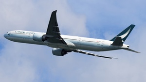 Photo of B-KQS - Boeing 777-367(ER) operated by Cathay Pacific Airways