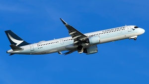 Photo of B-HPK - Airbus A321-251NX operated by Cathay Pacific Airways