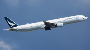 Photo of B-HNE - Boeing 777-367 operated by Cathay Pacific Airways