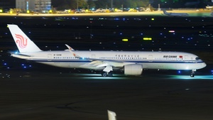 Photo of B-32DM - Airbus A350-941 operated by Air China