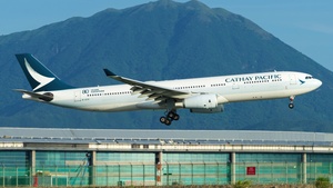 Photo of B-HYG - Airbus A330-343 operated by Cathay Pacific Airways