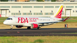 Photo of JA12FJ - Embraer ERJ-175STD operated by Fuji Dream Airlines