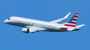 Photo of N223NN - Embraer ERJ-175LR operated by American Eagle (opb Envoy Air)