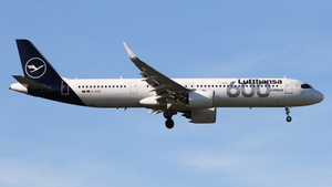 Photo of D-AIEQ - Airbus A321-271NX operated by Lufthansa