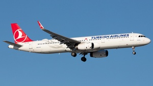 Photo of TC-JTA - Airbus A321-231 operated by Turkish Airlines