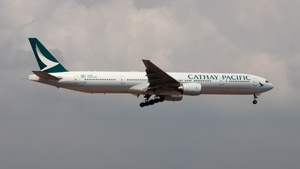 Photo of B-HNM - Boeing 777-367 operated by Cathay Pacific Airways