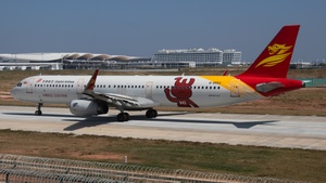 Photo of B-8553 - Airbus A321-231 operated by Capital Airlines