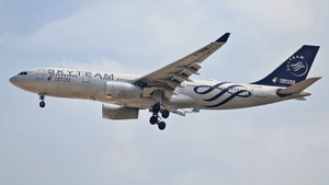 Photo of B-5908 - Airbus A330-243 operated by China Eastern Airlines