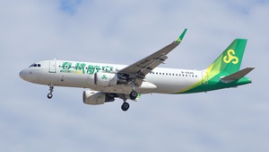 Photo of B-6646 - Airbus A320-214 operated by Spring Airlines
