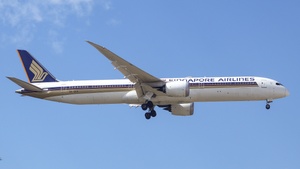 Photo of 9V-SCV - Boeing 787-10 Dreamliner operated by Singapore Airlines