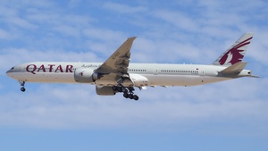 Photo of A7-BAX - Boeing 777-3DZ(ER) operated by Qatar Airways