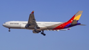 Photo of HL7741 - Airbus A330-323 operated by Asiana Airlines