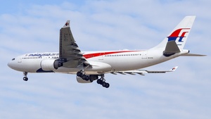 Photo of 9M-MTM - Airbus A330-323 operated by Malaysia Airlines