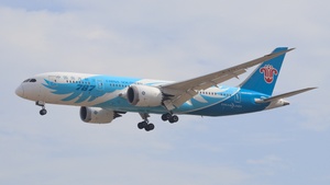 Photo of B-2727 - Boeing 787-8 Dreamliner operated by China Southern Airlines