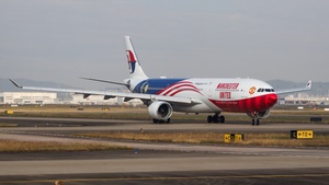 Photo of 9M-MTL - Airbus A330-323 operated by Malaysia Airlines