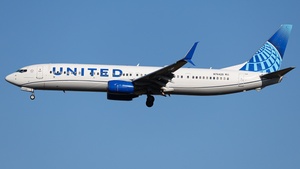Photo of N75425 - Boeing 737-924(ER) operated by United Airlines