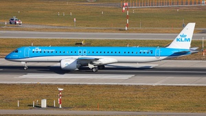 Photo of PH-NXH - Embraer ERJ-195-E2 operated by KLM Cityhopper