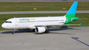Photo of EC-KDT - Airbus A320-216 operated by Vueling