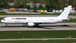 UK67015 - Boeing 767-38E(ER)(BDSF)