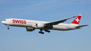 Photo of HB-JNH - Boeing 777-3DE(ER) operated by Swiss International Air Lines
