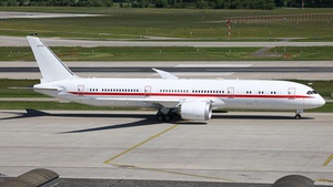 Photo of A6-PFG - Boeing 787-9 Dreamliner operated by United Arab Emirates Presidential Flight