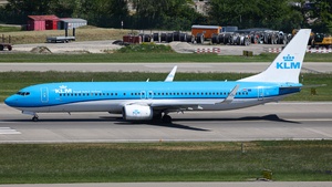 Photo of PH-BXT - Boeing 737-9K2 operated by KLM Royal Dutch Airlines