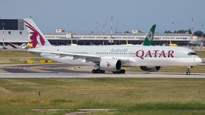 Photo with serial 25 - Airbus A350-941