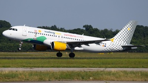 Photo of EC-KRH - Airbus A320-214 operated by Vueling