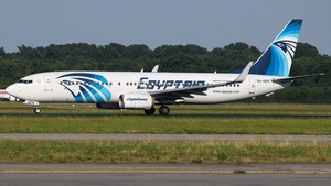 Photo of SU-GEN - Boeing 737-866 operated by Egyptair