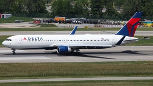 Photo of N1200K - Boeing 767-332(ER) operated by Delta Air Lines