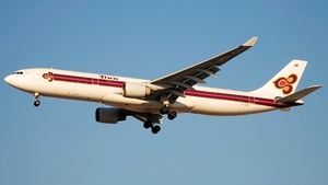 Photo of HS-TEM - Airbus A330-323 operated by Thai Airways International