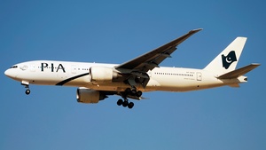 Photo of AP-BGZ - Boeing 777-240(LR) operated by PIA Pakistan International Airlines