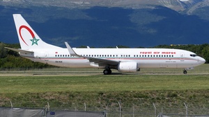 Photo of CN-ROE - Boeing 737-8B6 operated by Royal Air Maroc
