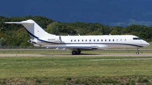 Photo of N843FF - Bombardier Global 6000 operated by Private