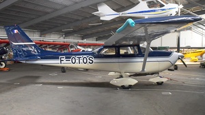 Photo of F-OTOS - Reims-Cessna FR172F Reims Rocket operated by Private