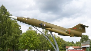 Photo of 886 - Canadair CF-104 Starfighter operated by Royal Norwegian Air Force