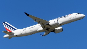Photo of F-HOZB - Airbus A220-300 operated by Air France