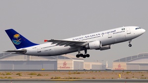 Photo of TC-OAO - Airbus A300B4-605R operated by Saudi Arabian Airlines (opb Onur Air)