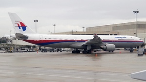 Photo of 9M-MKH - Airbus A330-322 operated by Malaysia Airlines